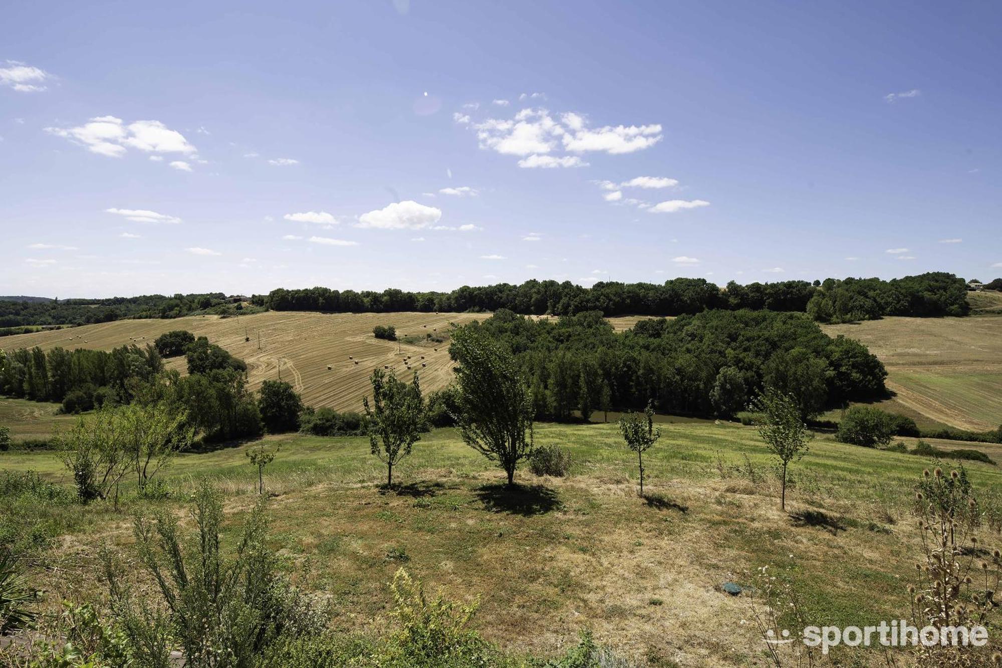 Ferme En Pleine Campagne * Castelsagrat